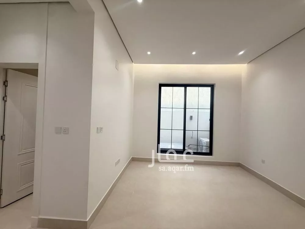 فيلا 6 غرف في المهدية 22