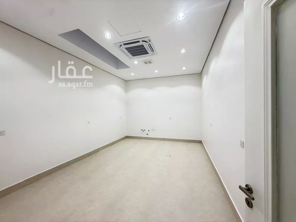 فيلا 6 غرف في المهدية 8