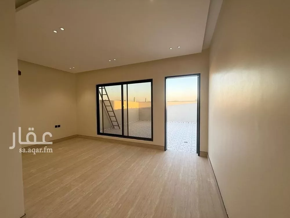 5 bedroom villa in Al Mahdiyyah 19