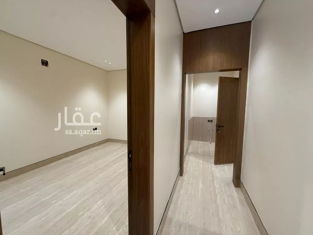 5 bedroom villa in Al Mahdiyyah 21