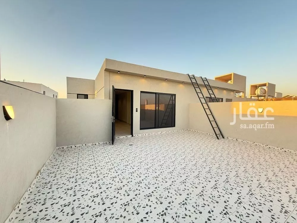 5 bedroom villa in Al Mahdiyyah 26