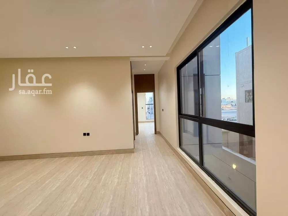 5 bedroom villa in Al Mahdiyyah 6