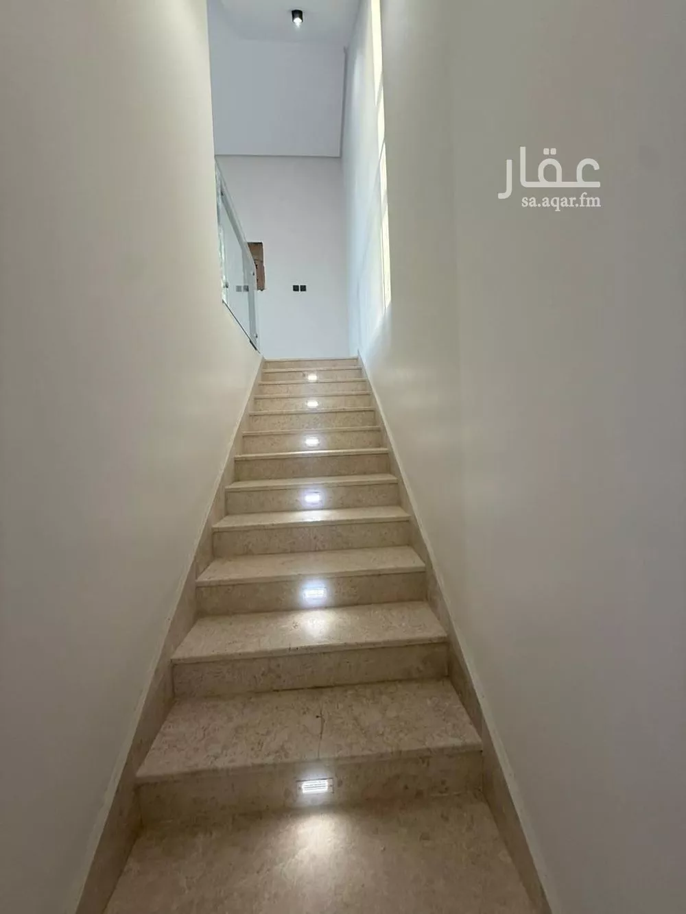 6 bedroom villa in Al Mahdiyyah 3