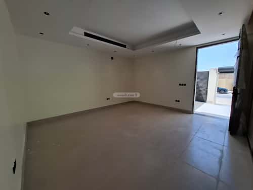 4 bedroom floor in Al Khaleej 8