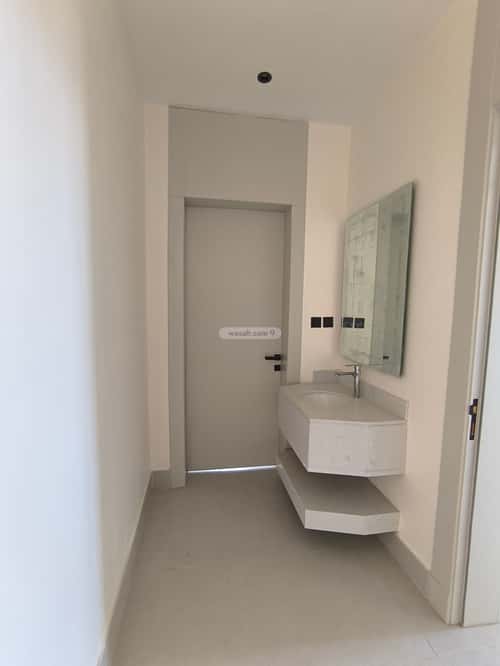 4 bedroom floor in Al Khaleej 2