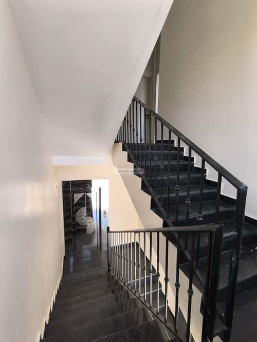 4 bedroom floor in Al Khaleej 4