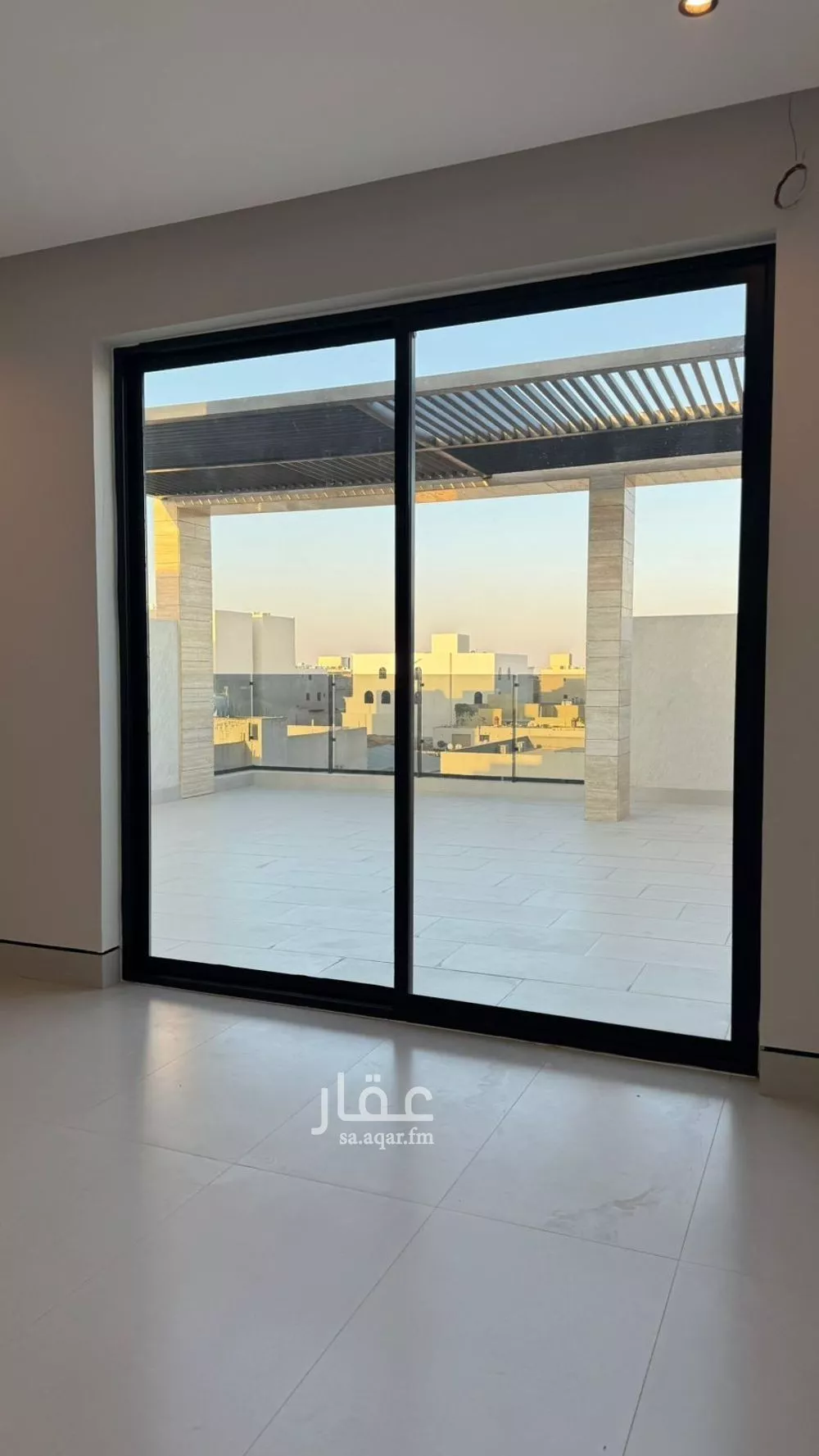 فيلا 6 غرف في المهدية 5