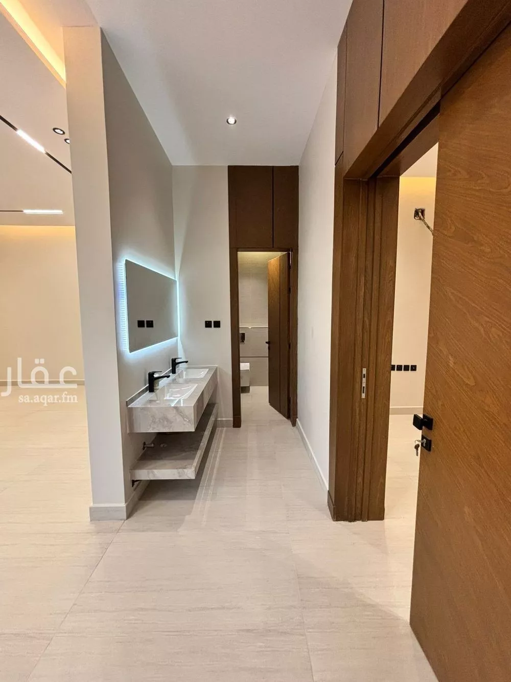 فيلا 5 غرف في المهدية 10