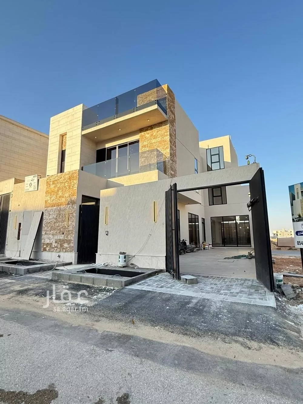 فيلا 6 غرف في المهدية 9