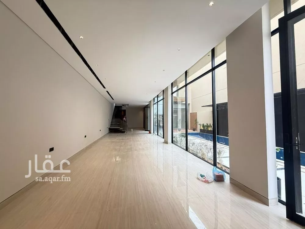 فيلا 6 غرف في المهدية 5