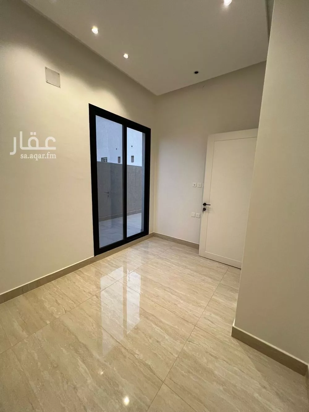 فيلا 5 غرف في المهدية 9