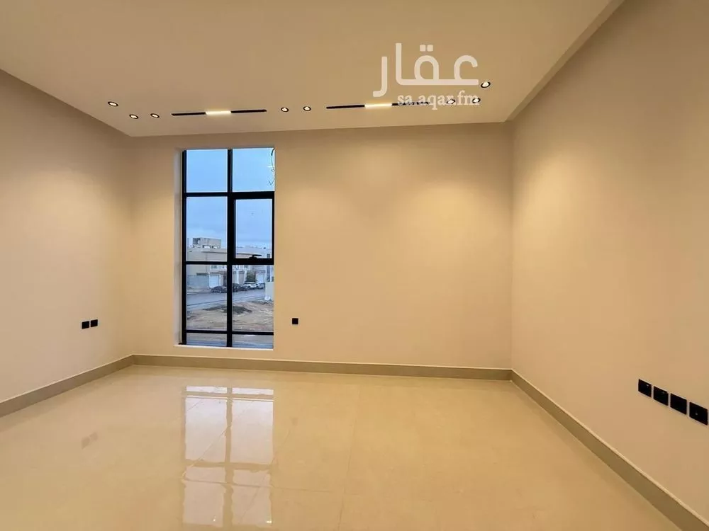 فيلا 6 غرف في المهدية 7