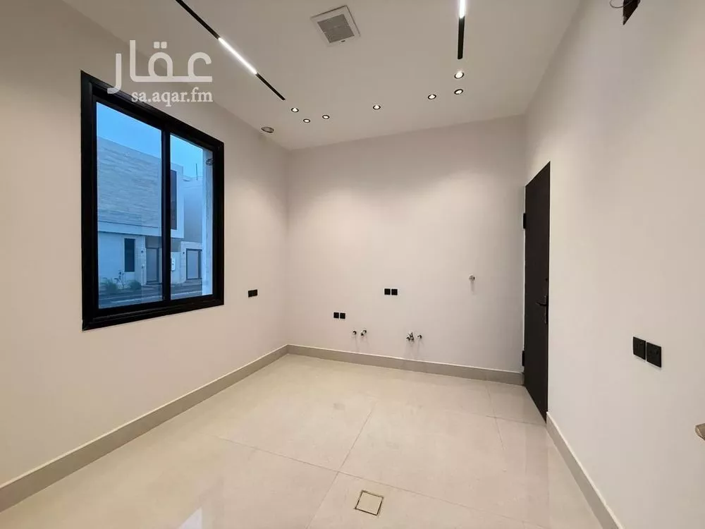 فيلا 6 غرف في المهدية 8