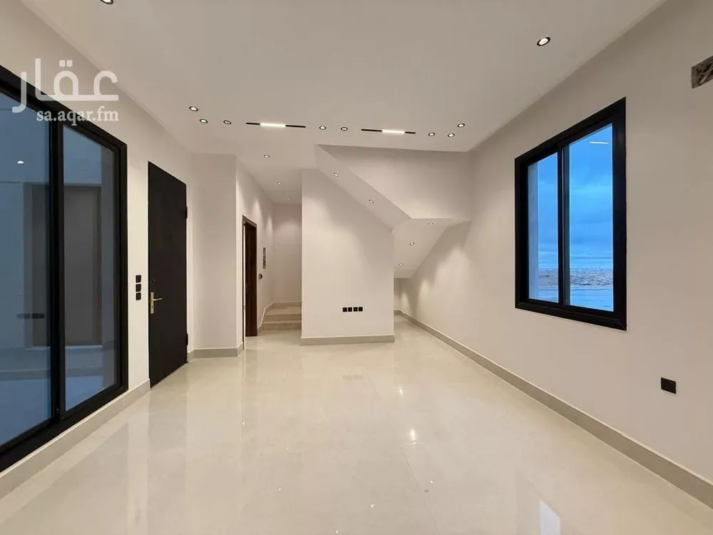 فيلا 6 غرف في المهدية 9