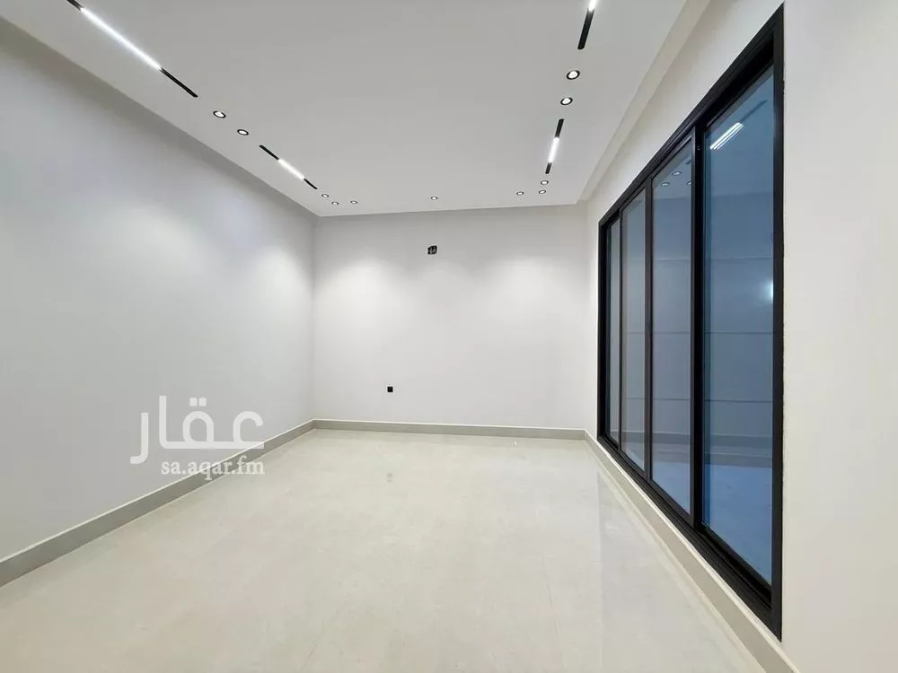 فيلا 6 غرف في المهدية 10