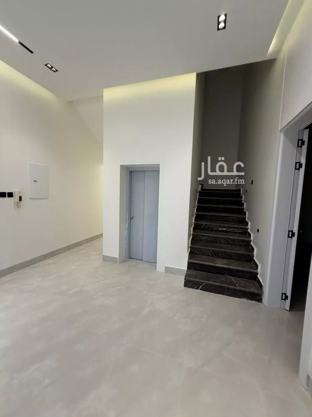 فيلا 6 غرف في المهدية 3