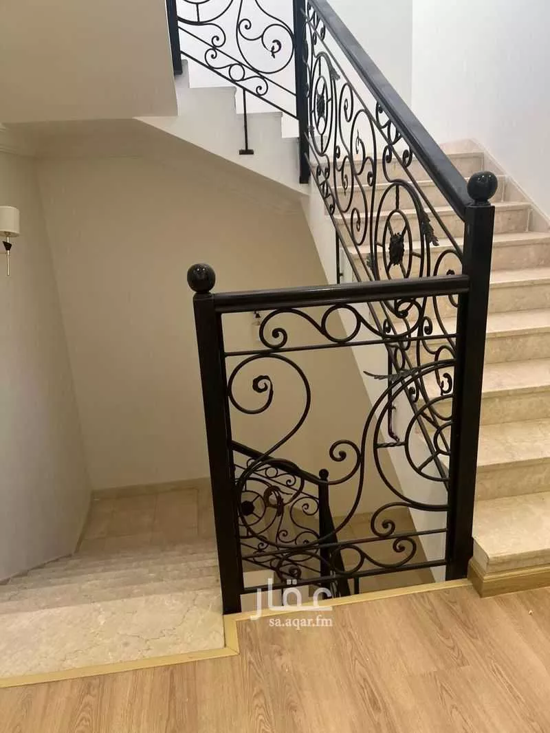 7 bedroom villa in Al Yaqout 1