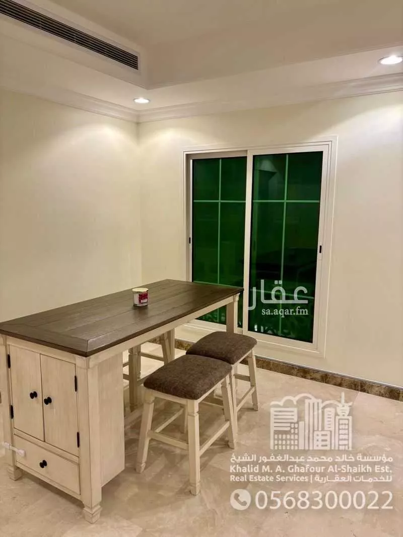 3 bedroom apartment in Al Qusur 7