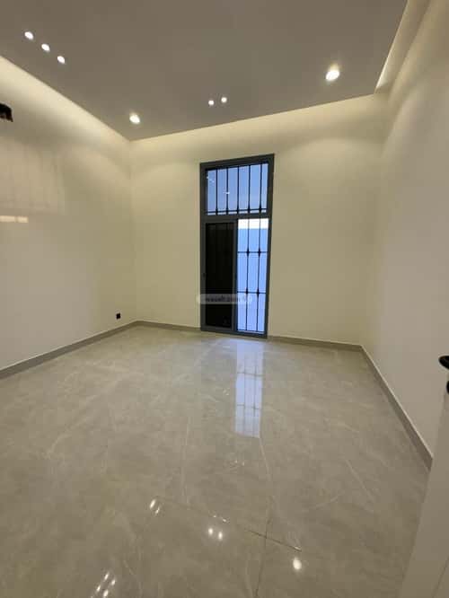4 bedroom floor in Al Janadriyah 9