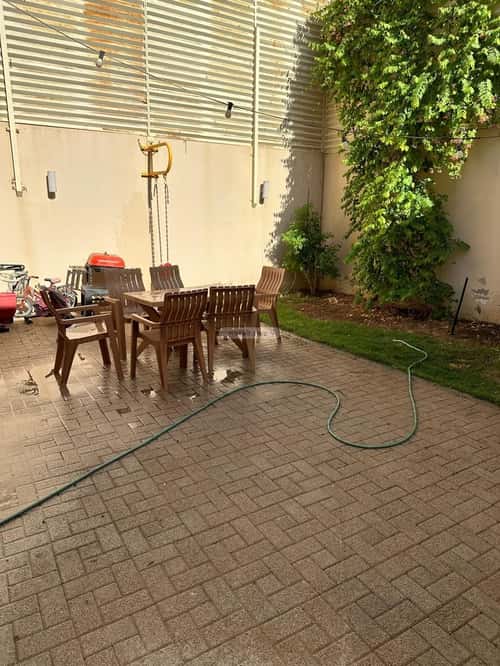5 bedroom villa in Al Rimal 3