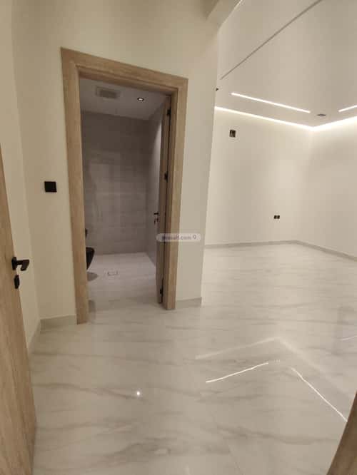 4 bedroom floor in Al Khaleej 5