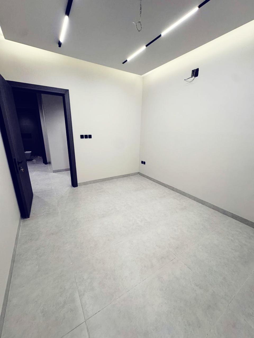 3 bedroom apartment in Granada 4