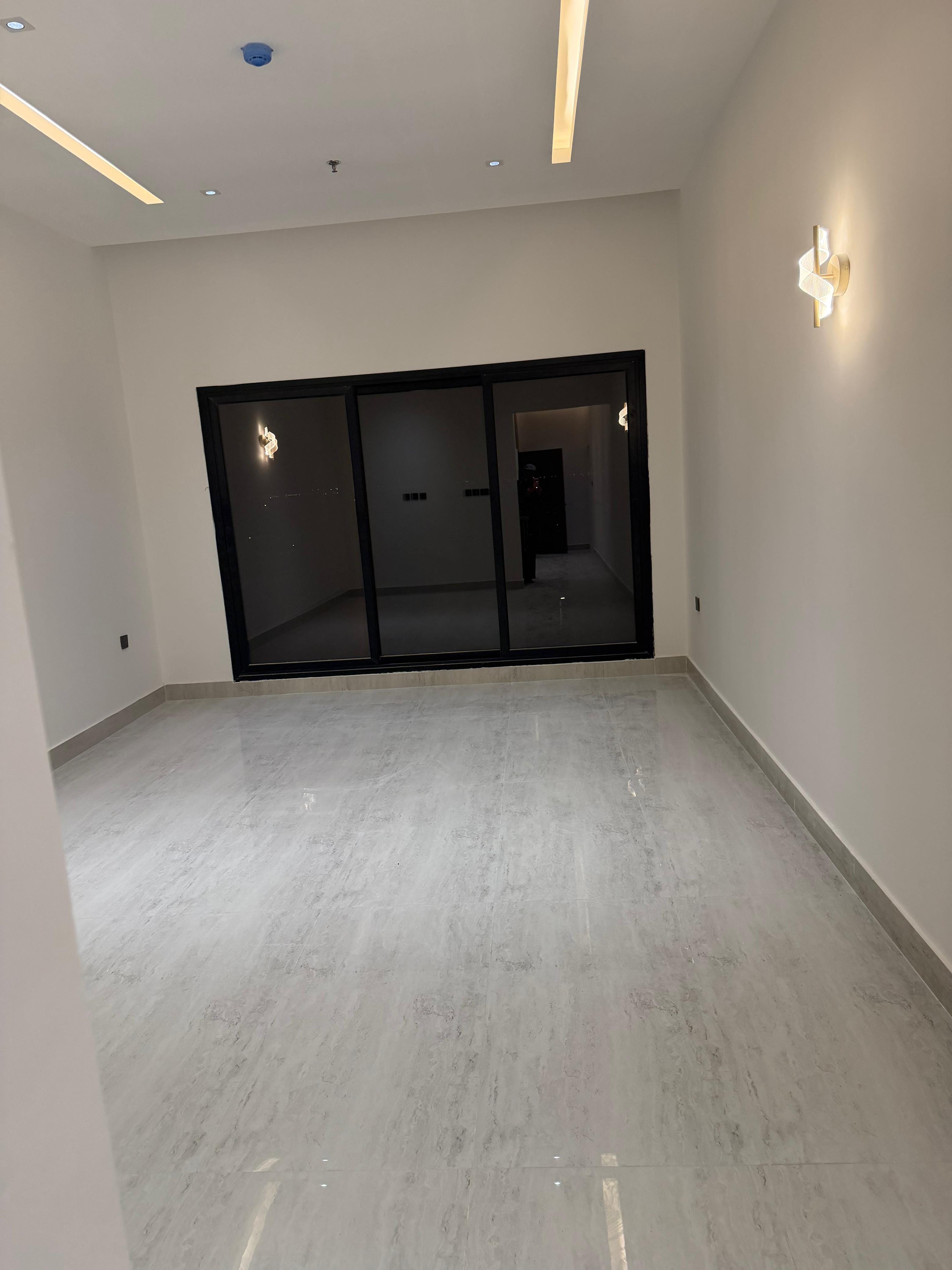 3 bedroom apartment in As Saif 3