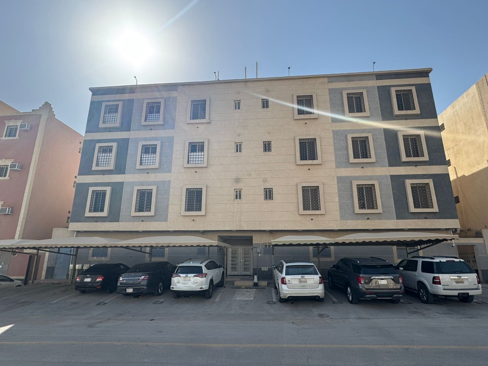 3 bedroom apartment in Dhahrat Laban 1