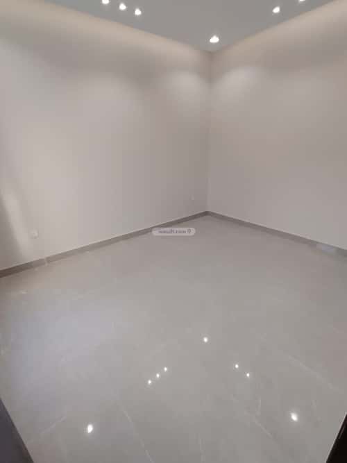 5 bedroom villa in Al Janadriyah 1