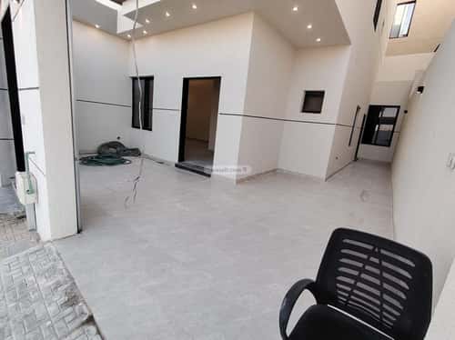 5 bedroom villa in Al Janadriyah 4