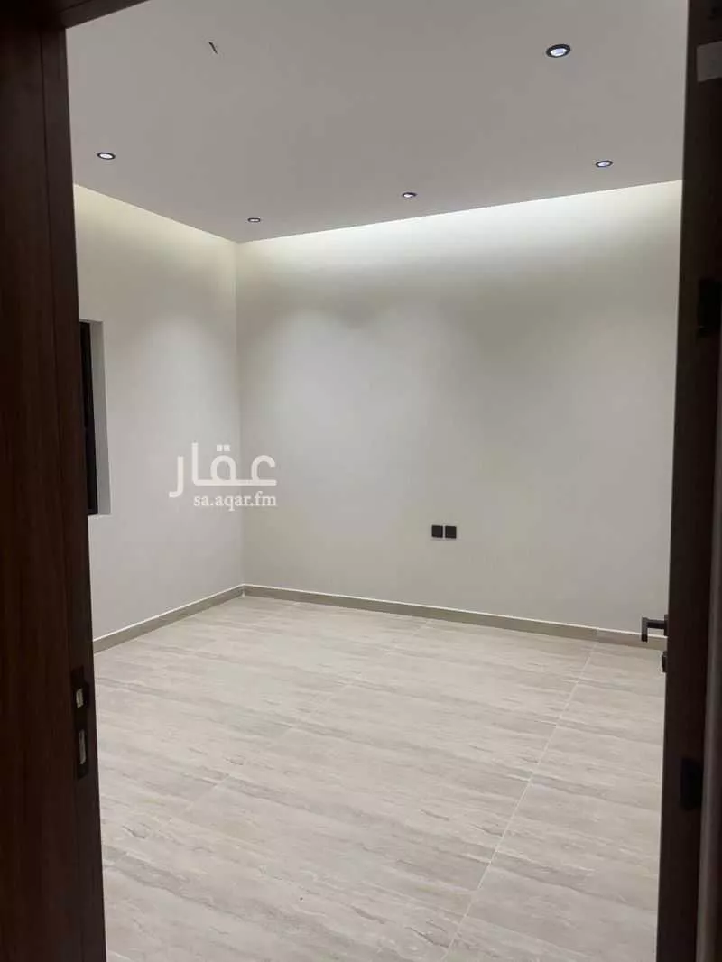 شقة 5 غرف في السكة الحديدية 15