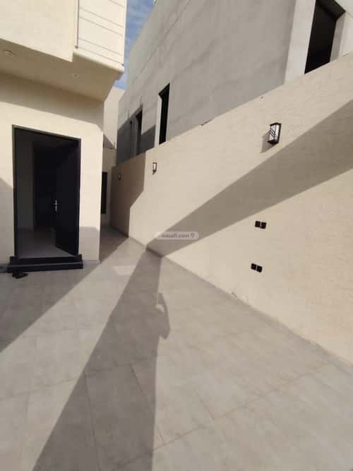 فيلا 4 غرف في الرمال 5