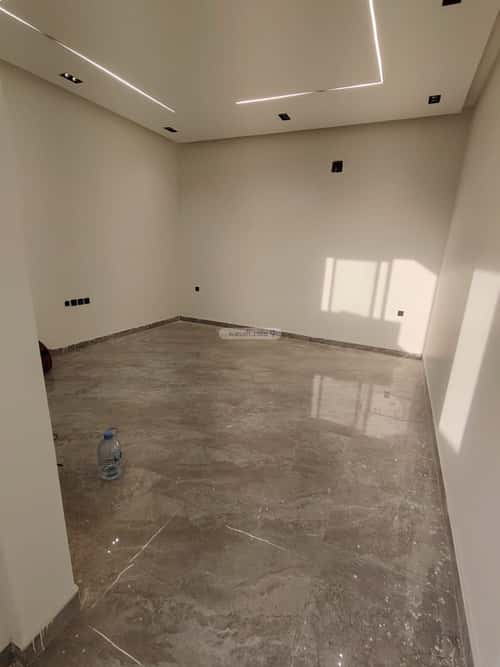 3 bedroom floor in Ishbiliyah 5