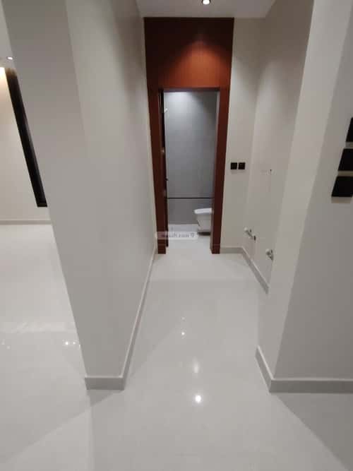 3 bedroom floor in King Faisal 5