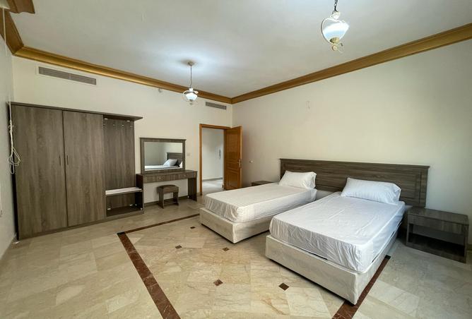 1 bedroom apartment in Al Salamah 3