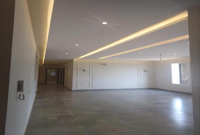 3 bedroom apartment in Ar Rayan 2