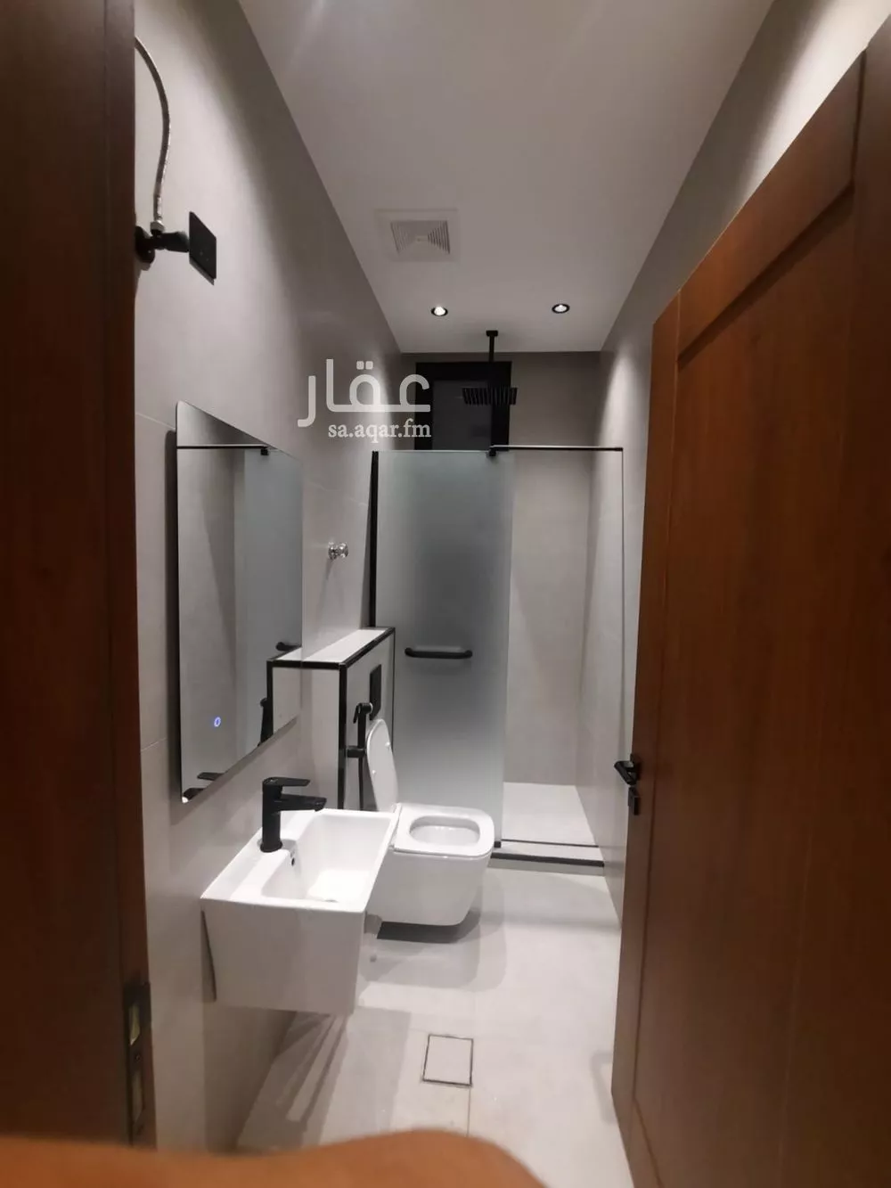 شقة 5 غرف في النزهة 3