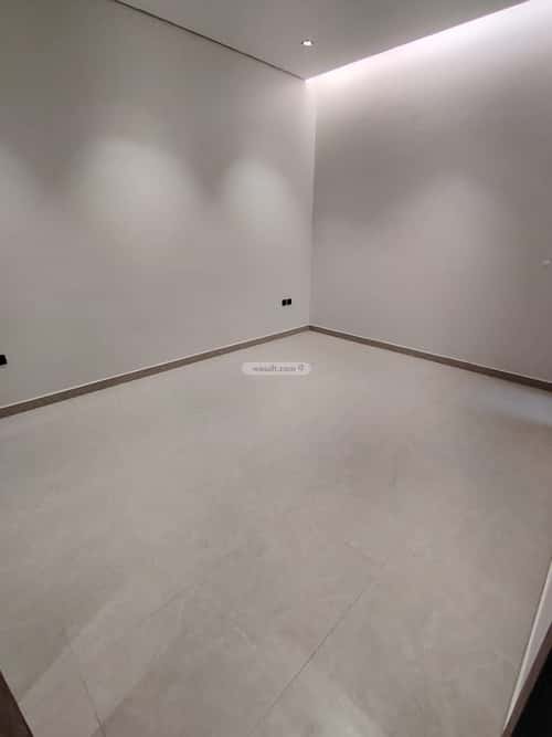 3 bedroom floor in Al Rawdah 2