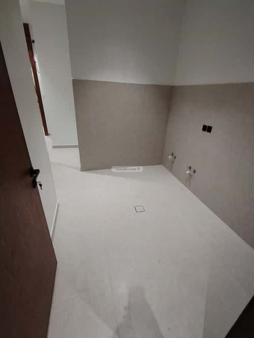 3 bedroom floor in Al Rawdah 3