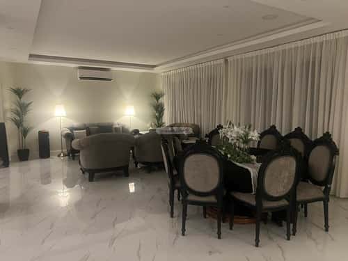 9 bedroom villa in Al Rawdah 5