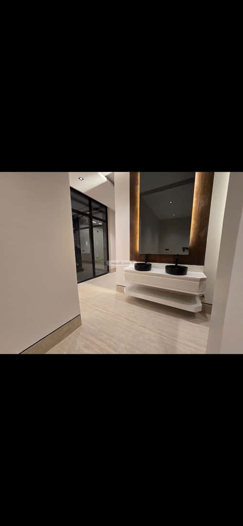 فيلا 4 غرف في العارض 3