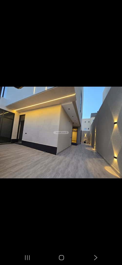 فيلا 4 غرف في العارض 5