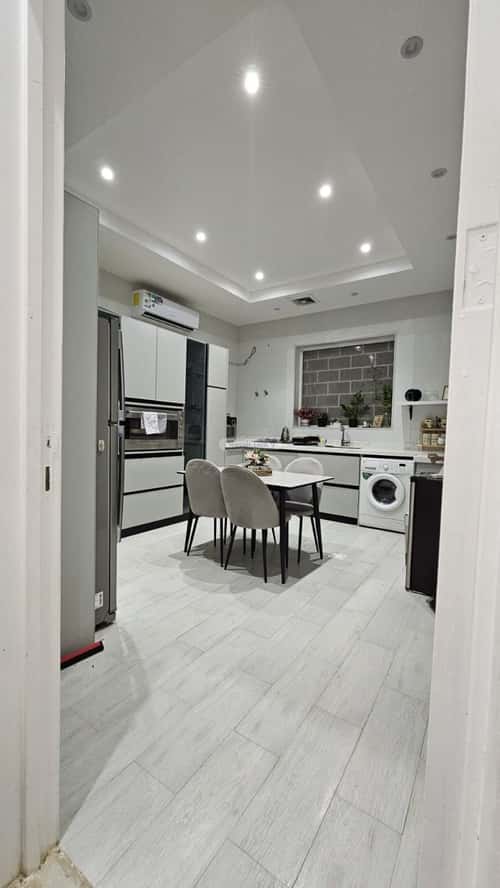 8 bedroom villa in Al Rimal 1