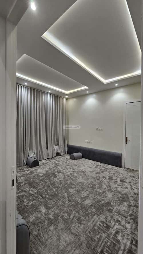 8 bedroom villa in Al Rimal 3