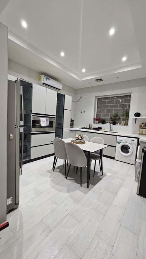 8 bedroom villa in Al Rimal 7