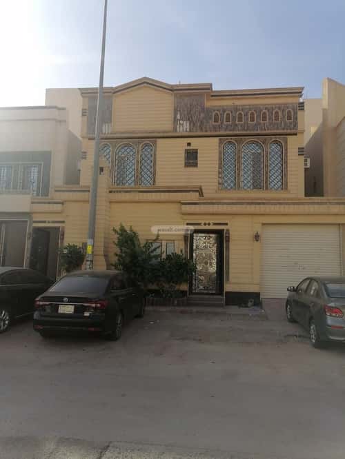 8 bedroom villa in Al Rimal 2