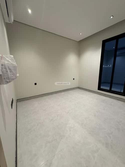 4 bedroom floor in Al Maizilah 12