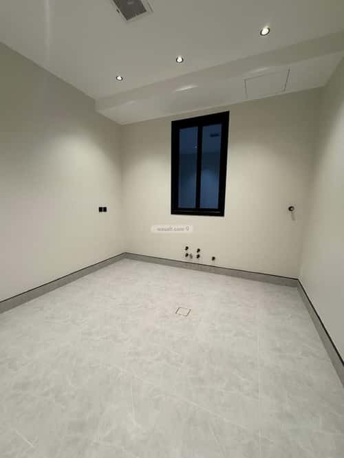 4 bedroom floor in Al Maizilah 7