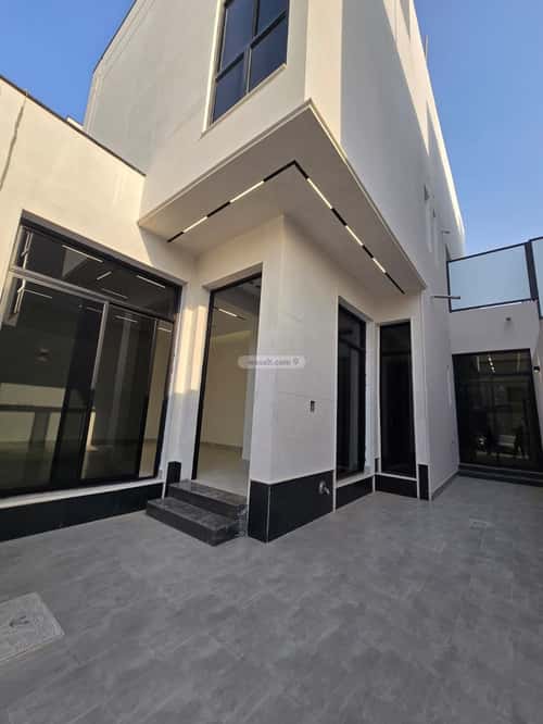 5 bedroom villa in Al Bayan 6
