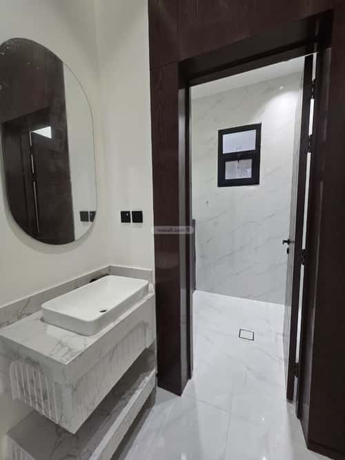 4 bedroom floor in Al Qadisiyah 9
